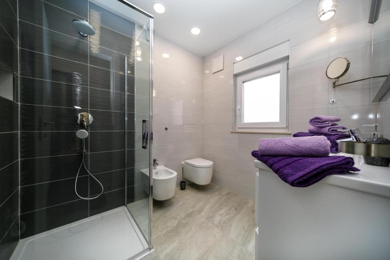2A Partment Rukavina Apartment นยีวีเซ ภายนอก รูปภาพ