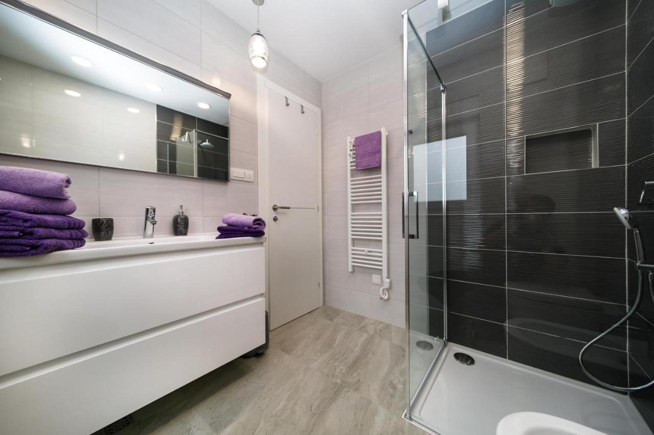 2A Partment Rukavina Apartment นยีวีเซ ภายนอก รูปภาพ